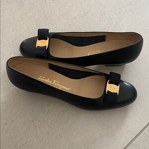 Salvatore Ferragamo Bow Leather Flats Shoes 10